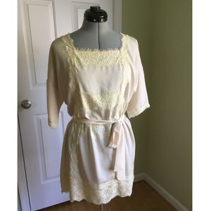 MM Couture Cream Dress size Small
