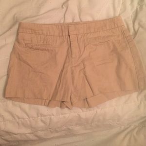 Beige gap shorts