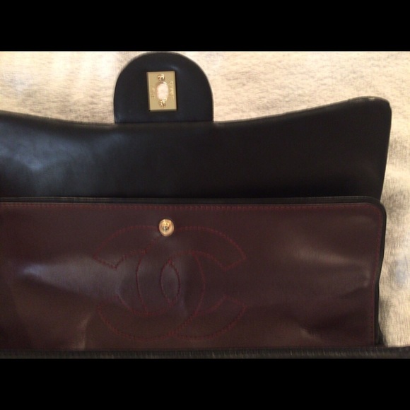 💯% authentic Chanel Handbag / Shoulder bag - Picture 3 of 3