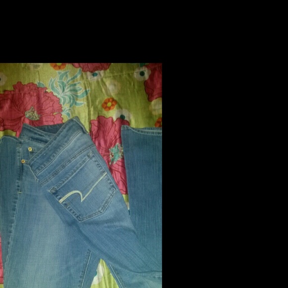 Ladies American Eagle jeans