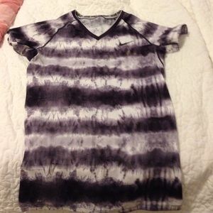 Nike top
