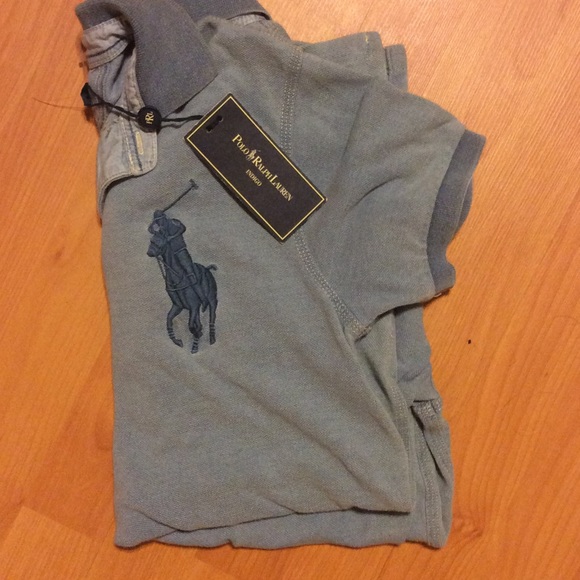 It $125 Ralph Lauren shirt - Picture 4 of 4