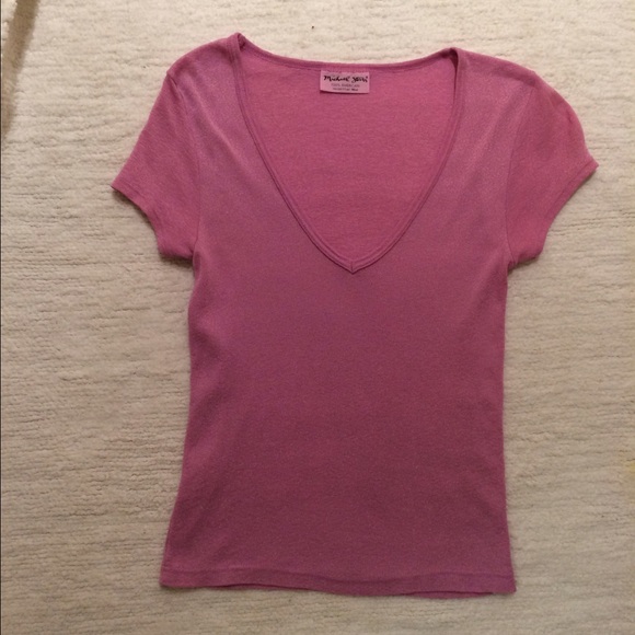 🌟Michael Stars Fuchsia V-Neck T🌟