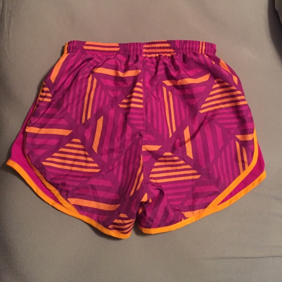 🔺SOLD!🔺 Never worn Nike Dri Fit Shorts - Picture 2 of 3
