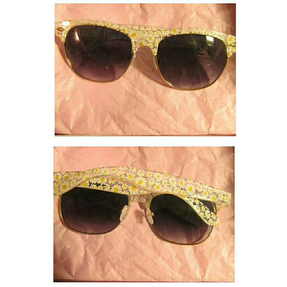 Daisy sunglasses