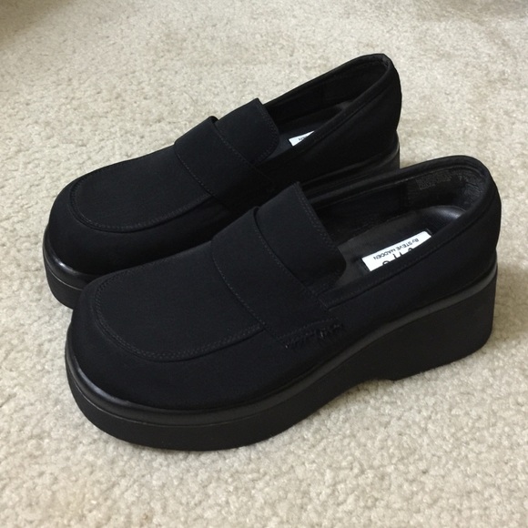 Platforms black Stevies 7.5