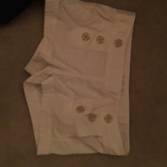 Shorts - Picture 2 of 4