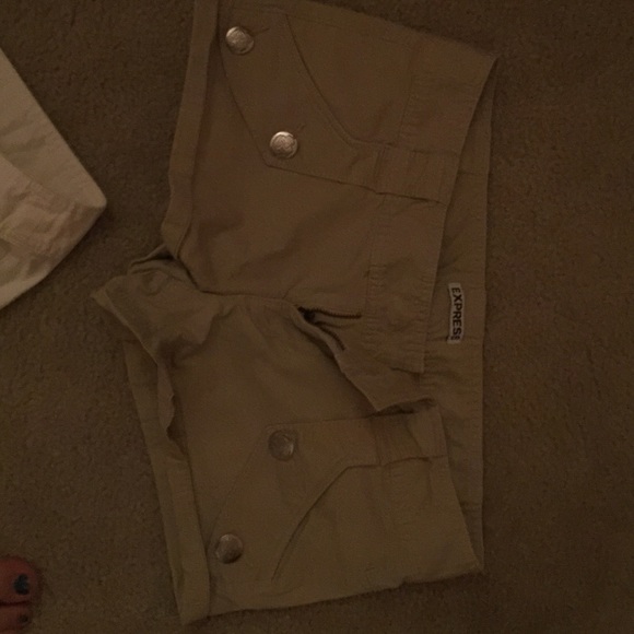 Shorts - Picture 4 of 4