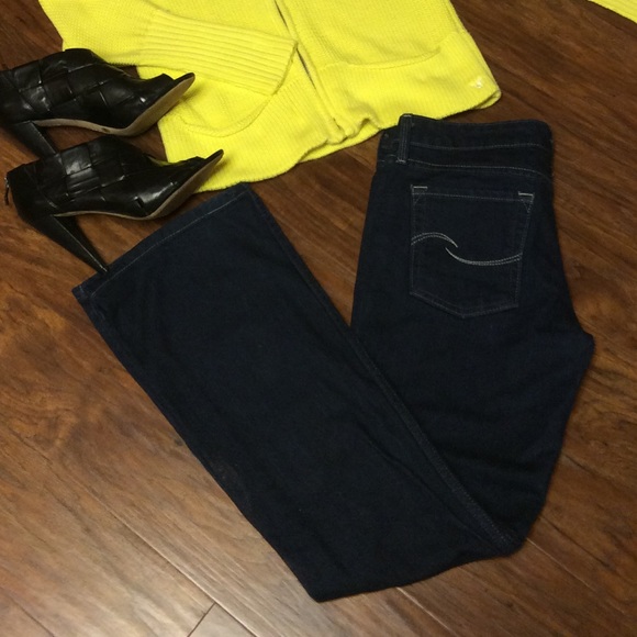 Levi's Denim - SZ 11🌻LEVI'S SIGNATURE SERIES BOOT CUT JEANS🌻