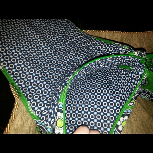 Handbag - Picture 2 of 4