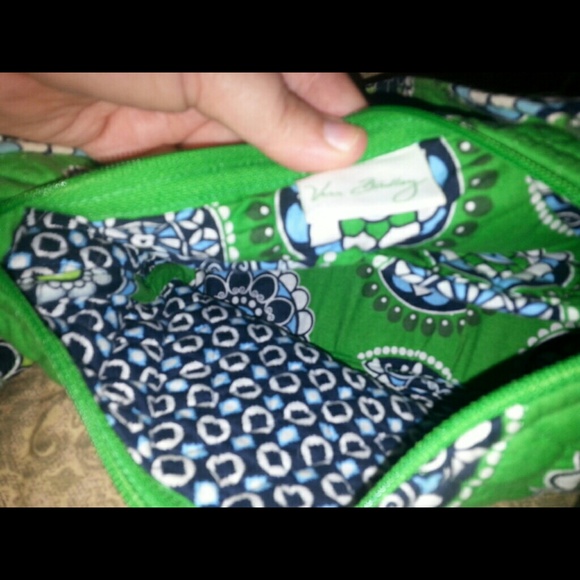 Handbag - Picture 3 of 4