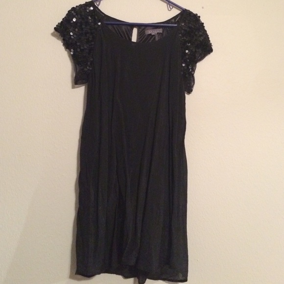 LBD with sparkly shoulders 💕