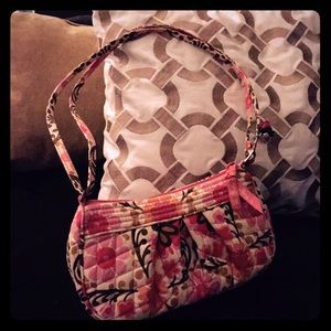 Vera Bradley Quilted Floral Adjustable Small Purse Vera Bradley Quilted Floral Adjustable Small Purse