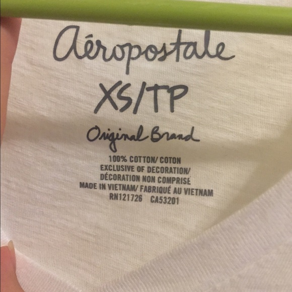 White Aeropostale shirt - Picture 2 of 2