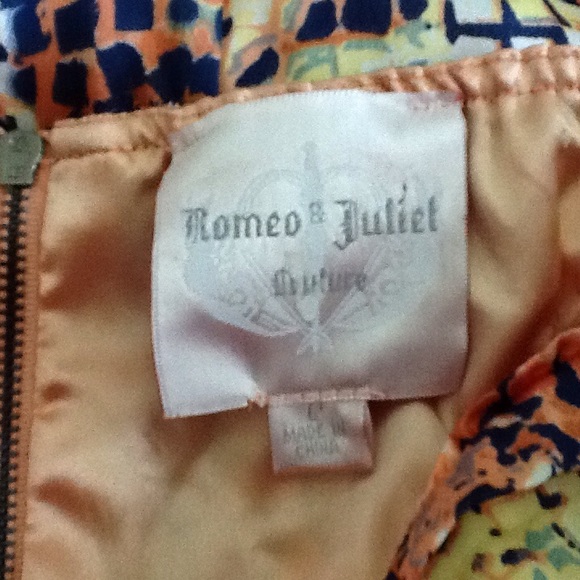 Romeo &Juliet Couture strapless dress - Picture 3 of 4