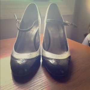J. Crew Black Patent Leather Mary Janes Size 3 3"