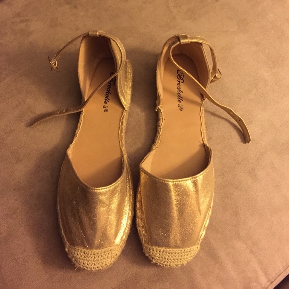 Gold flat espadrilles