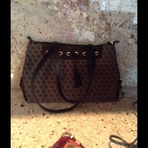 Dooney & Bourke authentic purse