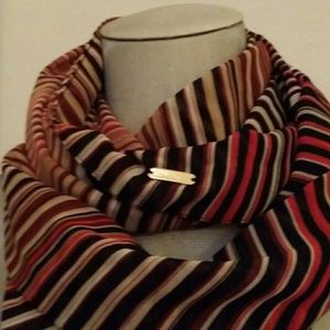 Calvin Klein Infinity Loop Scarf