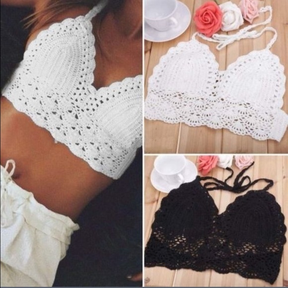 Tops - ❤️ White knitted crop top ❤️