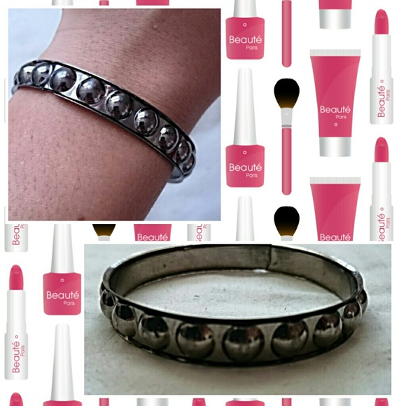 Accessories - Black Bracelet