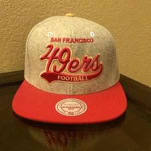 Never worn Mitchell & Ness San Francisco 49er hat