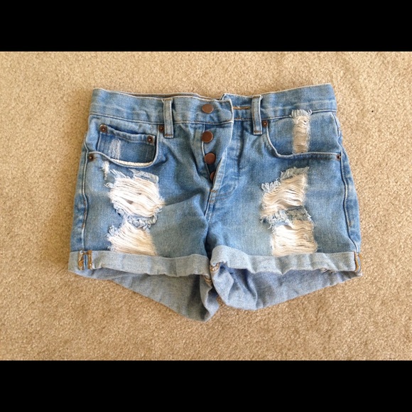 Super cute high waisted shorts