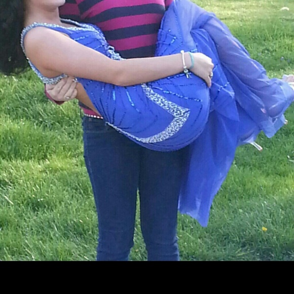 Prom dress - Picture 2 of 3