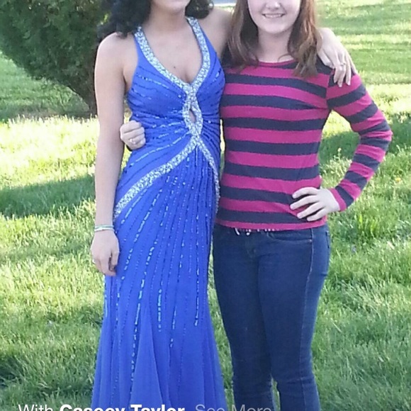 Prom dress - Picture 3 of 3