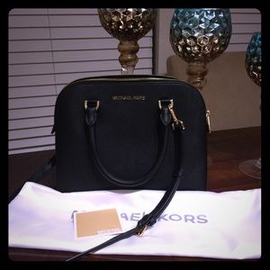 Micheal Kors Medium Cindy Satchel