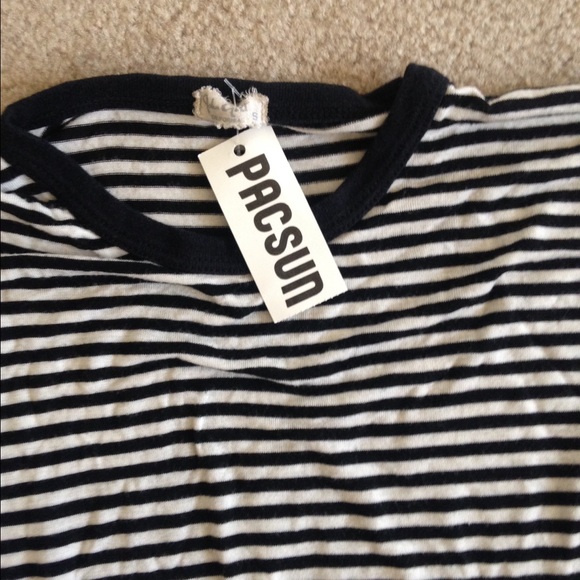 Super soft and comfy cropped shirt - Picture 1 of 2