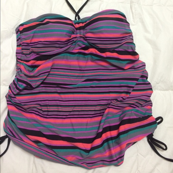 Liz Lange Other - Maternity swim top