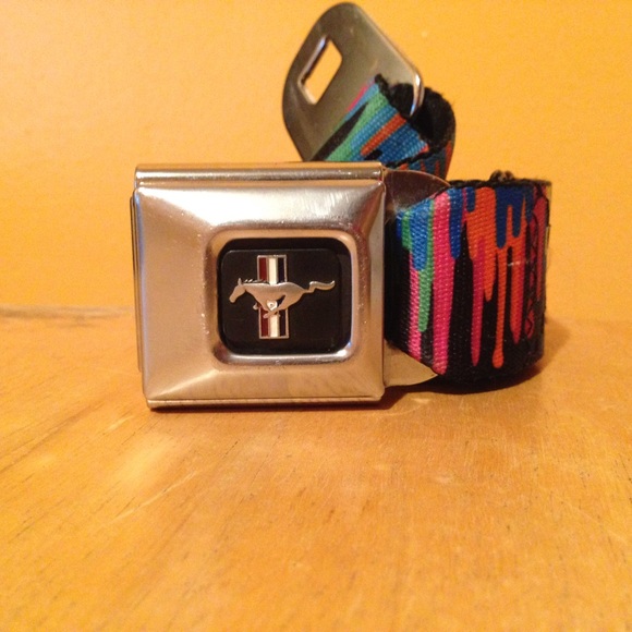 Mustang Seatbelt buckle belt!