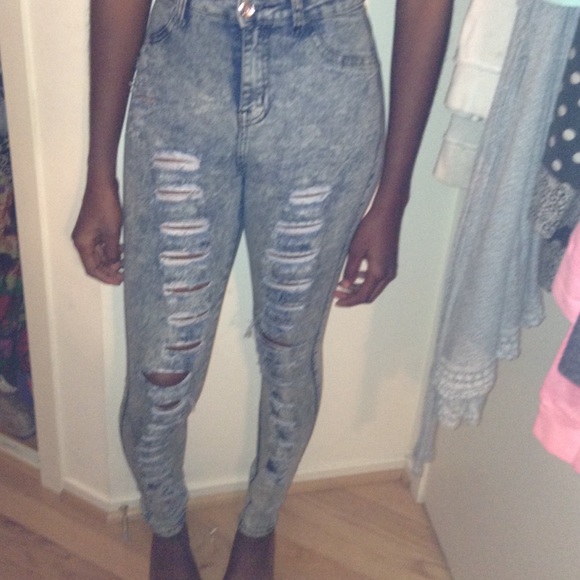 High waisted denim jeans