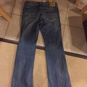 Lightly worn American Eagle jeans.