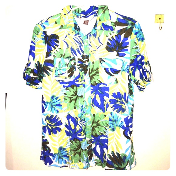 Multicolor button up