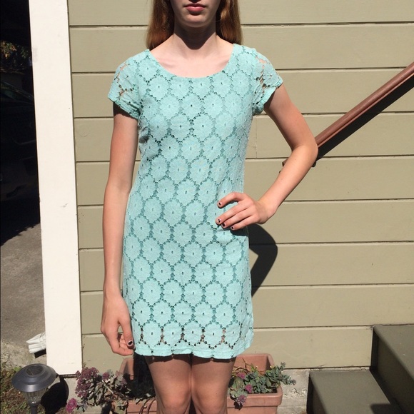 Dress - Picture 2 of 3