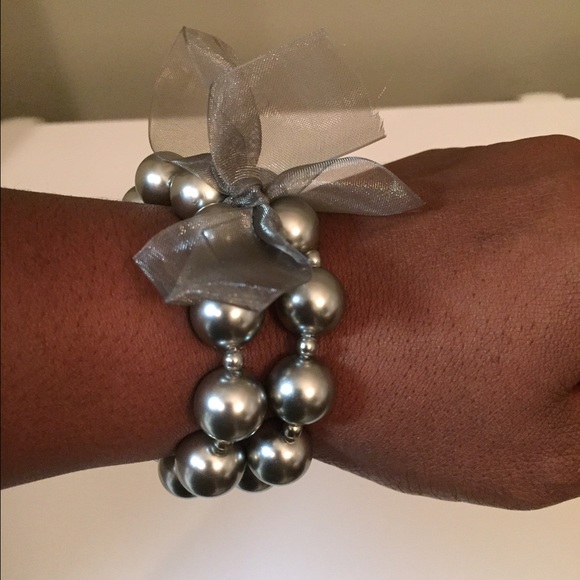 🔴 2 Row Pearl w/ Ribbon Stretch Bracelet Set💫 - Picture 2 of 3