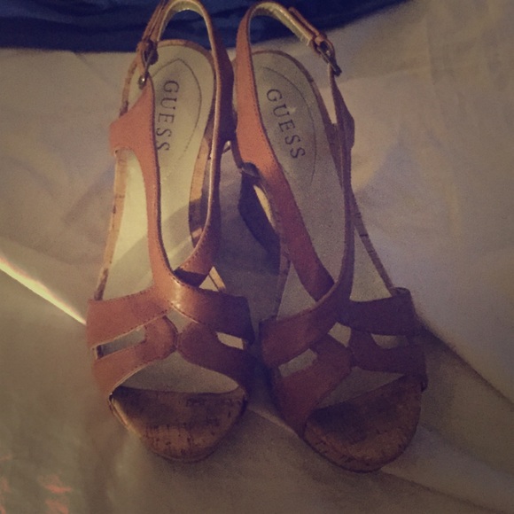 Guess wedges