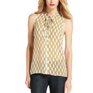 Michael Kors
beige sleeveless chain printed blouse