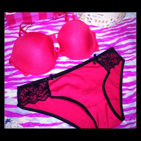 New Bra && Pantie Set!