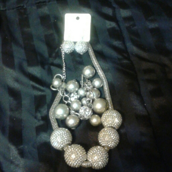 Silver Necklace earing and charm bracelet set - Picture 1 of 1