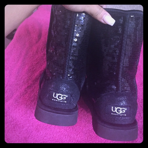 Sparkling UGG boots 🎀