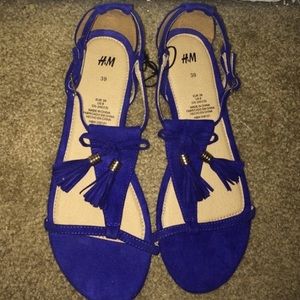 HM SANDALS
