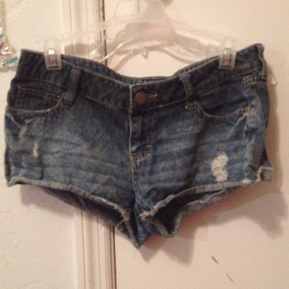 Size 7 Jean Shorts - Picture 1 of 2