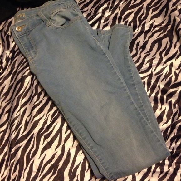 Light Wash Skinny Jeans 👖