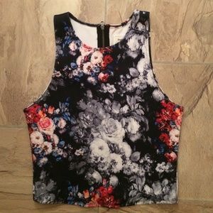 NWOT Abercrombie and Fitch Floral Crop Top Size S
