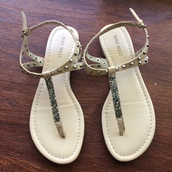 Nine West Shoes - Beaded/studded thong Sandals‼️