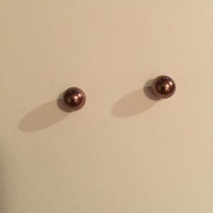 Plum Pearl Earrings