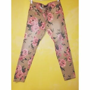 Skinny Floral Printed Pants